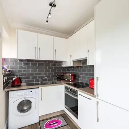 Beautiful Apartment! בית אירוח