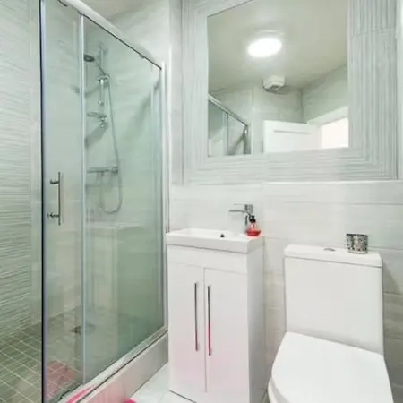 בית אירוח Beautiful Apartment!